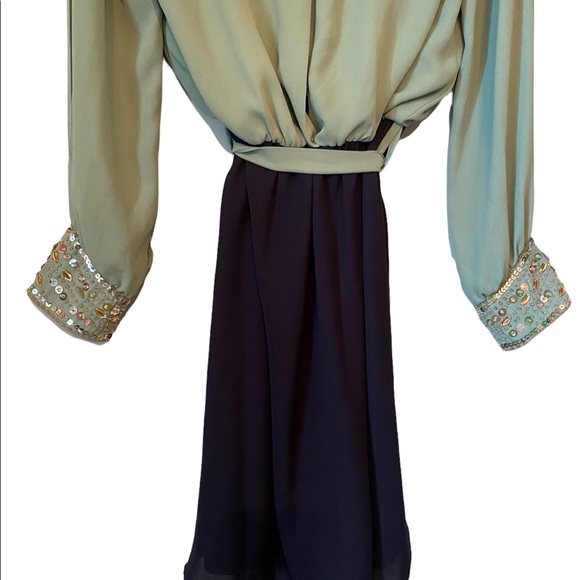 Hot & Delicious Green and Blue Long Sleeved Dress - Picture 6 of 13